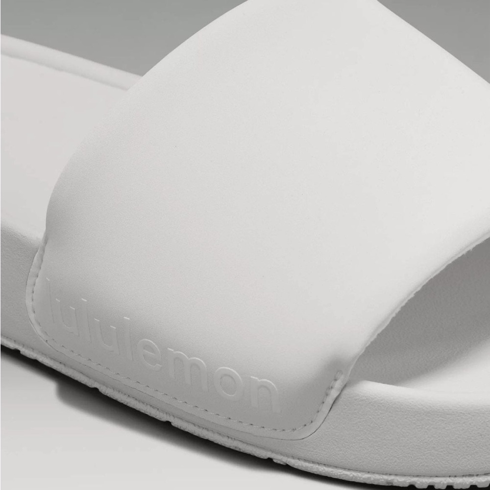 π Lululemon Restfeel Slide Sandal Slipper White NEW Size 7 - Picture 12 of 14